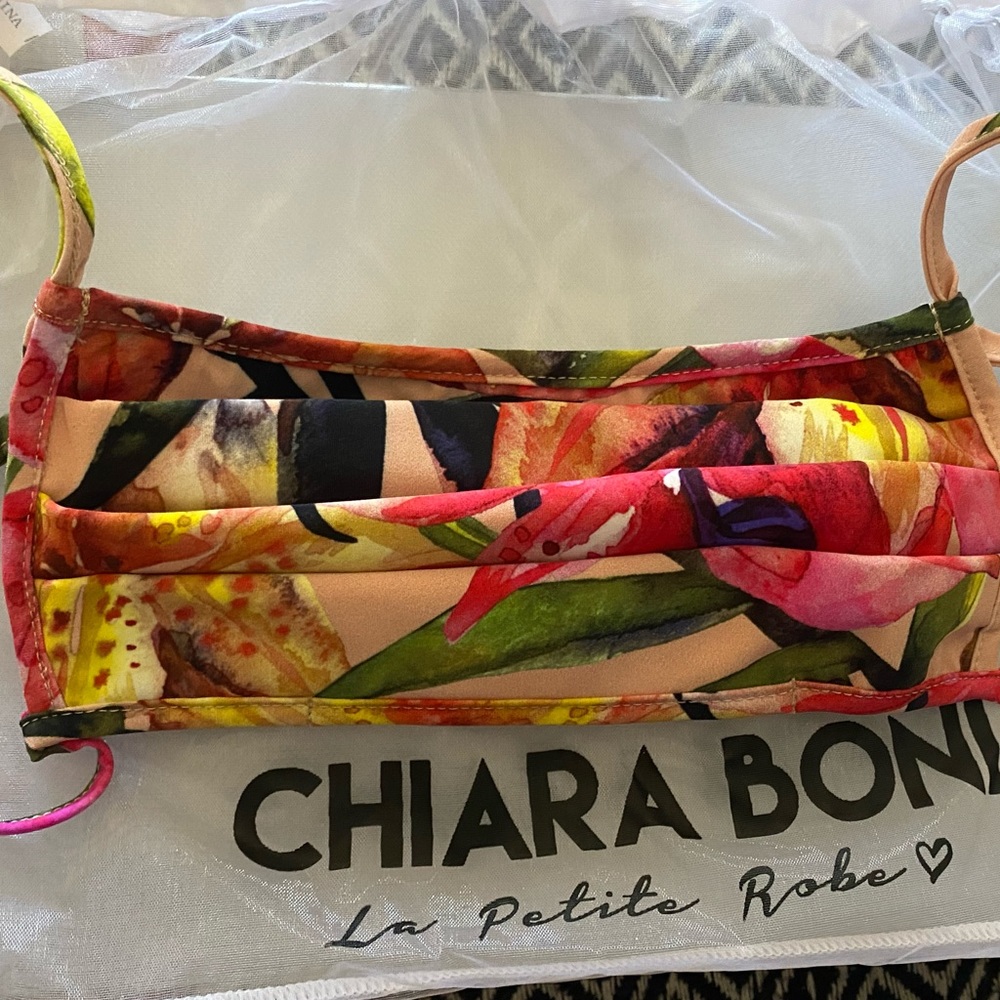 NWT - Chiara Boni “Africa” Cloth Mask